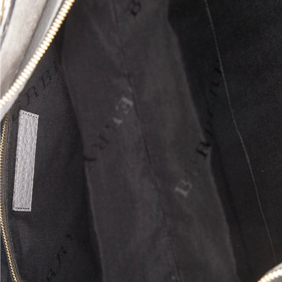 Burberry leather grain shoulder bag - Picture 7 of 8